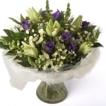 זר פרחים מלכותי