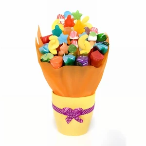 זר סוכריות גומי מתוק מושלם 2 - 15 פרלינים ו-25 שיפודי גומי צבעוניים