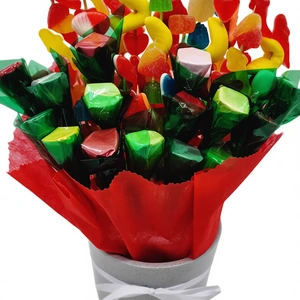 זר מתוק תל אביב זר מתוק מושלם - 15 פרלינים ו-25 שיפודי גומי צבעוניים